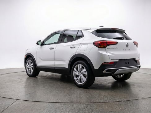 Used 2025 Buick Encore GX Preferred AWD/4WD image 6