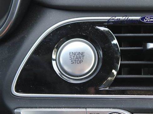 Used 2023 Genesis G70 2.0T RWD image 23
