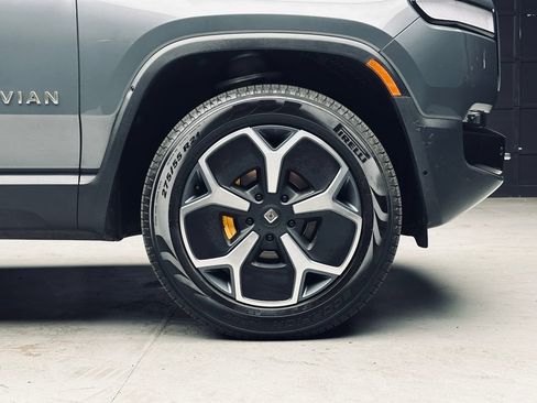 Used 2022 Rivian R1T Adventure AWD/4WD image 42