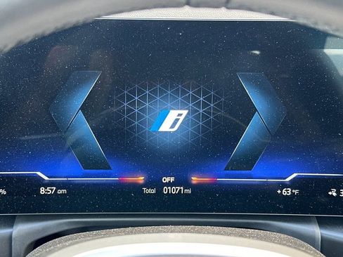 Used 2025 BMW i4 eDrive40 w/ M Sport Package image 28