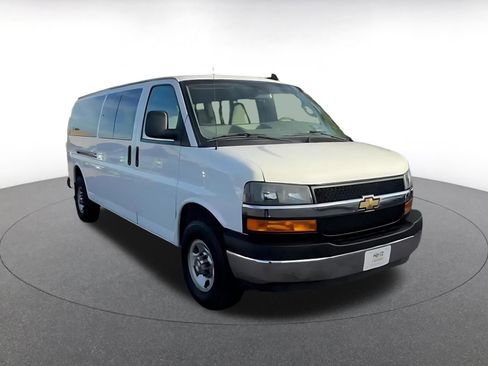Used 2024 Chevrolet Express 3500 LT w/ LT Preferred Equipment Group image 3