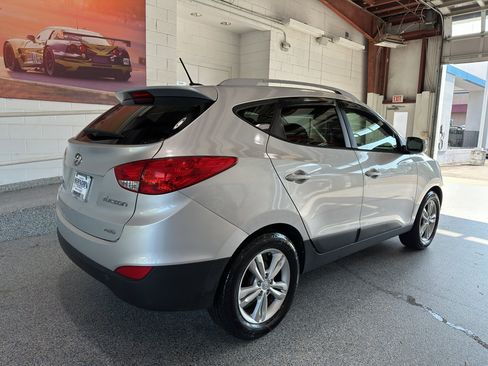 Used 2012 Hyundai Tucson GLS image 4