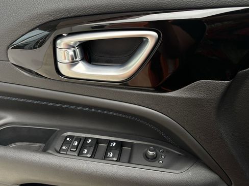 New 2026 Jeep Compass Latitude image 19