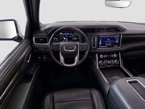 Used 2021 GMC Yukon Denali w/ Denali Ultimate Package RWD image 28