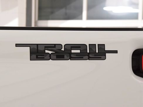 Used 2025 Chevrolet Silverado 2500 LTZ w/ Trail Boss Package AWD/4WD image 28