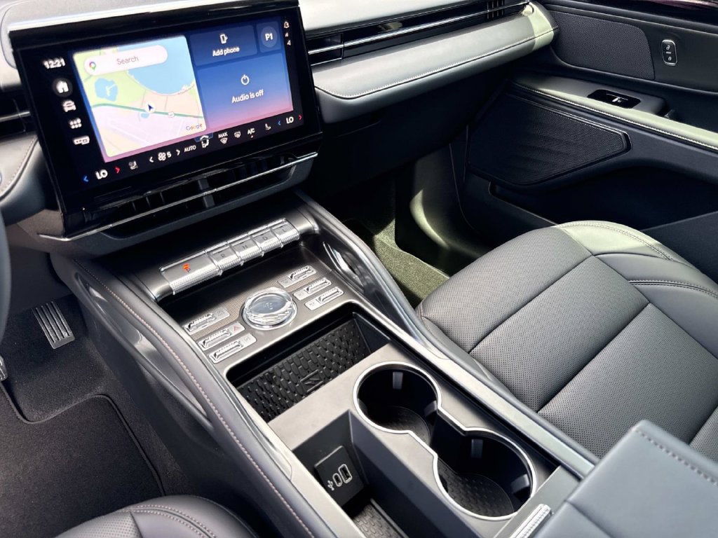 New 2026 Lincoln Nautilus Premier AWD/4WD image 25