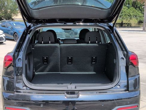 New 2027 Chevrolet Bolt LT w/ Comfort Package FWD image 22