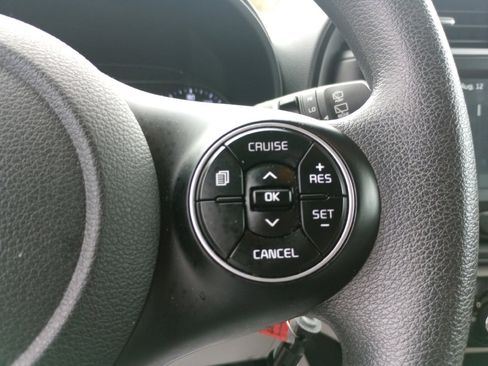 Used 2021 Kia Soul LX FWD image 23