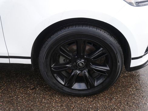 Used 2022 Land Rover Range Rover Velar R-Dynamic S image 9