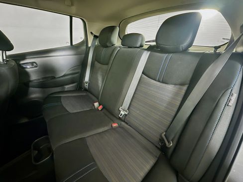 Used 2023 Nissan Leaf S image 26