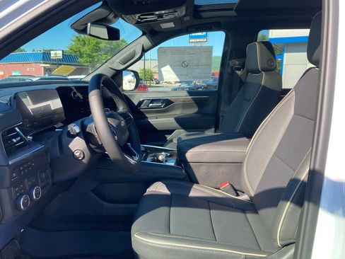 New 2026 Chevrolet Tahoe Premier w/ Sun And Tow Package AWD/4WD image 3