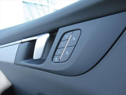 New 2026 Buick Enclave Preferred w/ Power Package image 28