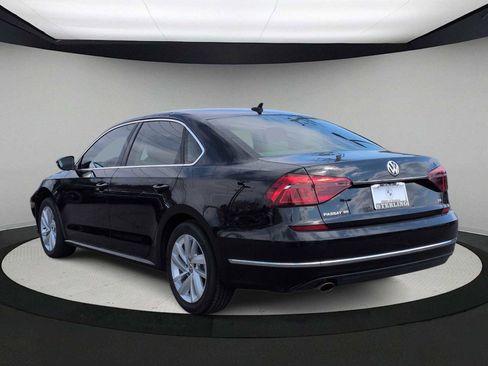 Used 2018 Volkswagen Passat 2.0T SE image 6