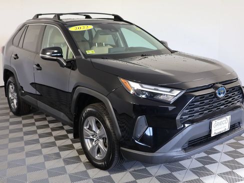 Used 2022 Toyota RAV4 XLE w/ Convenience Package AWD/4WD image 1