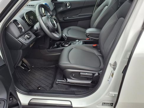 Used 2024 MINI Cooper Countryman image 12