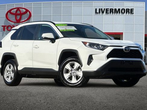 Used 2020 Toyota RAV4 XLE w/ All Weather Liner Package FWD image 2