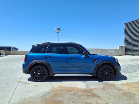 Used 2023 MINI Cooper Countryman S FWD image 7