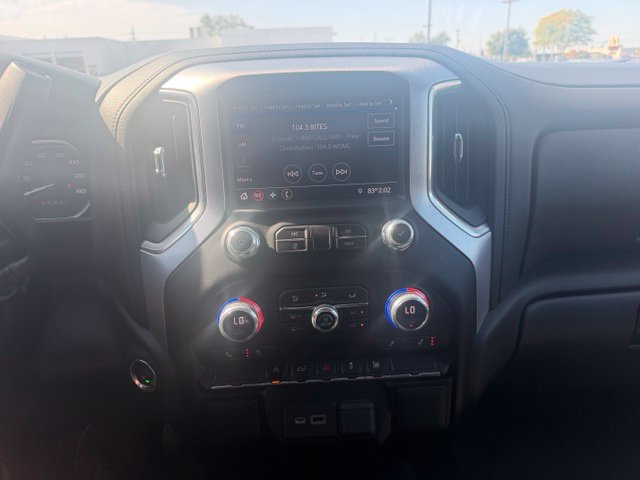 Used 2021 GMC Sierra 1500 Elevation w/ LPO, Elevation Black Package AWD/4WD image 16