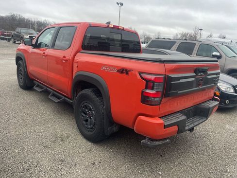 Used 2025 Nissan Frontier PRO-4X w/ Tow Package image 2