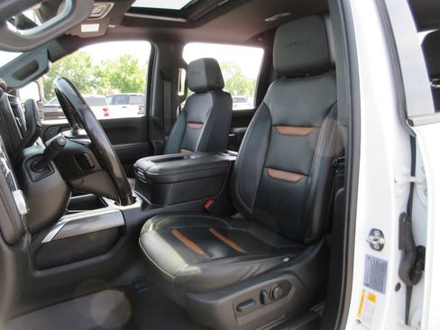 Certified 2022 GMC Sierra 2500 AT4 w/ AT4 Premium Plus Package AWD/4WD image 25