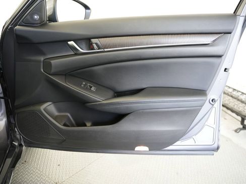 Used 2018 Honda Accord EX-L image 56