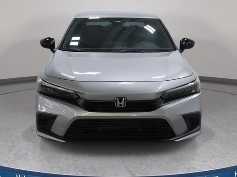 Used 2023 Honda Civic Sport image 3