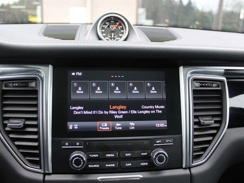 Used 2017 Porsche Macan S AWD/4WD image 9