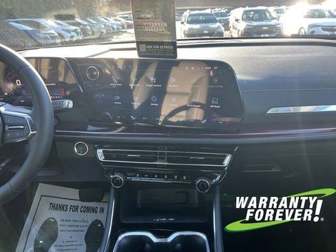 New 2026 Chevrolet Traverse Z71 w/ Driver Confidence Package image 11