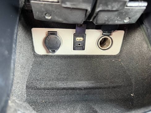 Used 2015 Toyota Avalon Limited FWD image 26