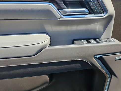 New 2026 Chevrolet Silverado 1500 LTZ w/ LTZ Premium Package AWD/4WD image 17