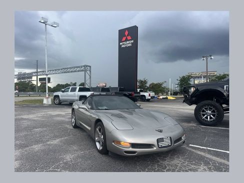 Used 2000 Chevrolet Corvette Convertible RWD image 1