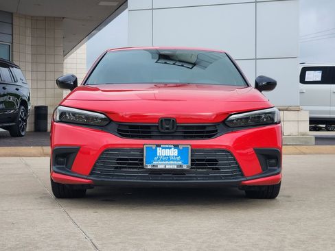 Used 2022 Honda Civic Sport image 2