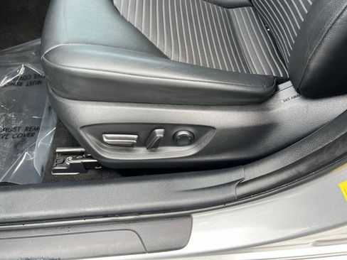 Used 2022 Toyota Camry SE image 14