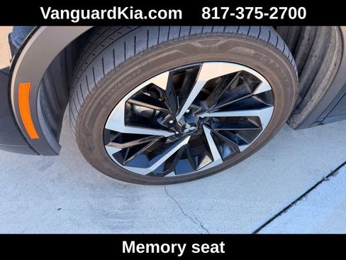 Used 2024 Mitsubishi Outlander SEL image 8