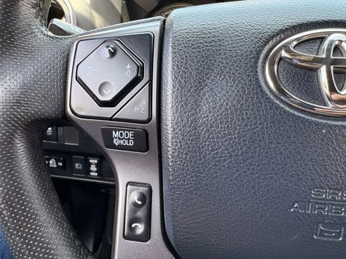 Used 2020 Toyota Tacoma TRD Sport w/ Technology Package RWD image 20