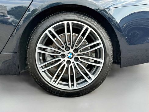 Used 2018 BMW 530i RWD image 32