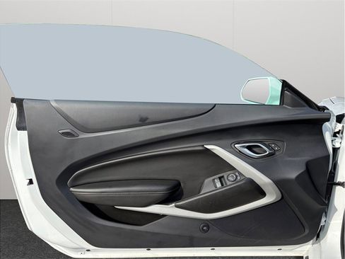 Used 2023 Chevrolet Camaro LT RWD image 18