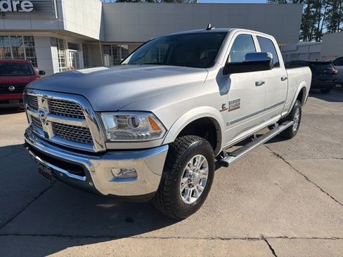 Used 2016 RAM 2500 Laramie image 2
