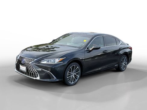 Used 2022 Lexus ES 300h w/ Premium Package image 1
