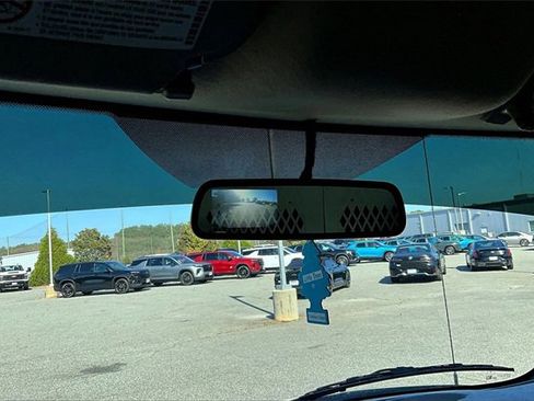 Used 2022 Chevrolet Express 3500 Extended w/ Driver Convenience Package image 11