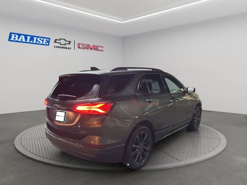 Used 2022 Chevrolet Equinox RS w/ RS Leather Package image 7