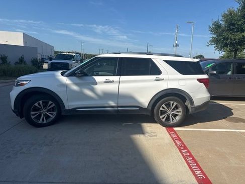 Used 2020 Ford Explorer Platinum w/ Premium Technology Package AWD/4WD image 5