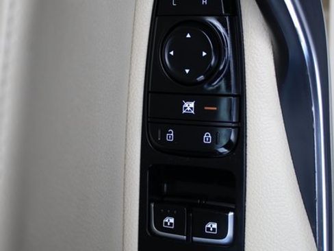 Certified 2023 Kia Stinger GT-Line w/ Sun & Sound Package image 8