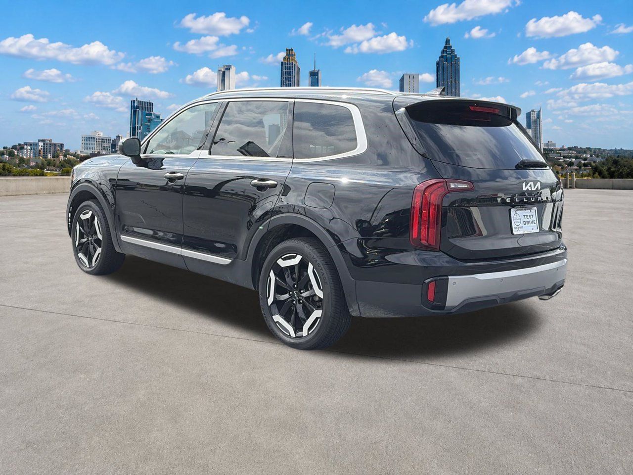 Used 2025 Kia Telluride S FWD image 26