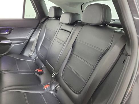 Used 2024 Mercedes-Benz GLC 300 image 13