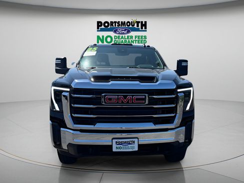 Used 2025 GMC Sierra 3500 SLE w/ SLE Convenience Package AWD/4WD image 10