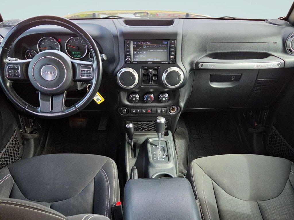 Used 2018 Jeep Wrangler Unlimited Rubicon w/ Cold Weather Group AWD/4WD image 24