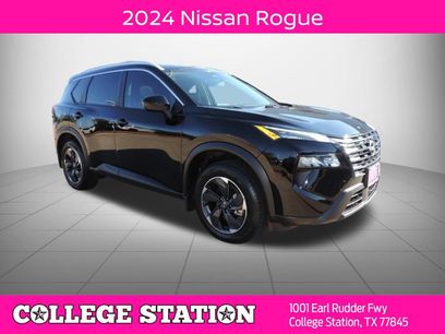 Used 2024 Nissan Rogue SV w/ SV Premium Package