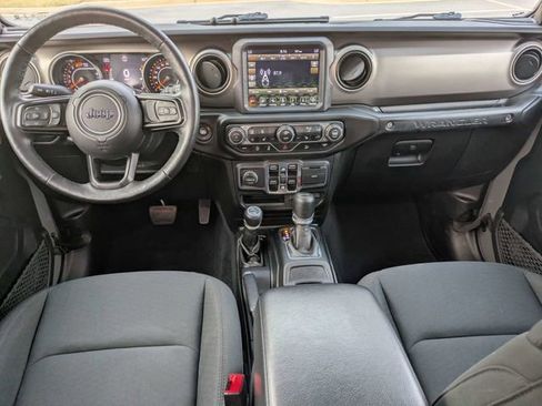 Used 2020 Jeep Wrangler Unlimited Sport image 15