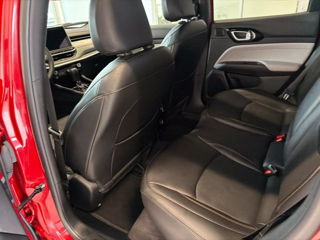 Used 2023 Jeep Compass Limited w/ Sun and Sound Group AWD/4WD image 14